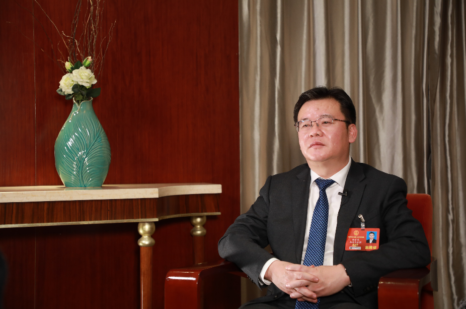 津云两会新视野专访西青区区长殷学武推动发展提升品质